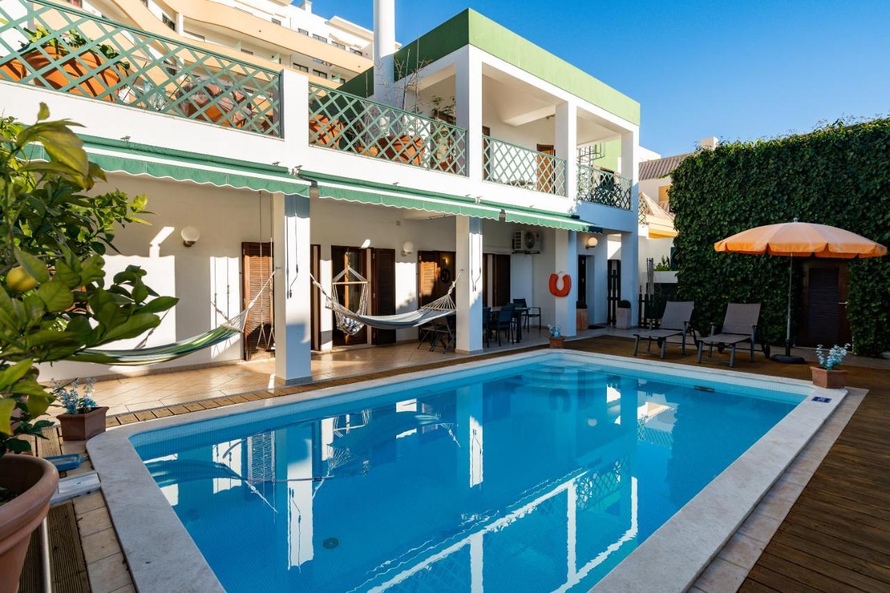 In Elite Residential Area Of Villa District de Faro